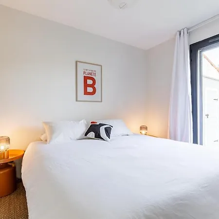 Contemporaine A Saint-trojan A Moins De 200 * Saint-Trojan-les-Bains
